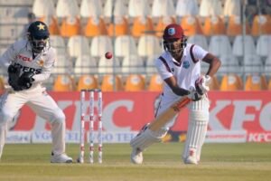 West Indies Spinners Dominate as Pakistan Stumbles to 76/4 in Final Test