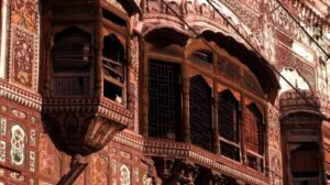WCLA Hosts Monthly Guided Tour of Historic Havelis, Showcasing Lahore’s Rich Architectural Heritage