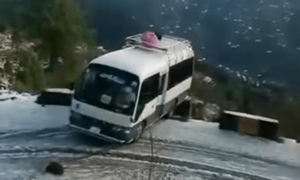 Five Killed, Three Injured as Vehicle Falls into Gorge in AJK’s Haveli District