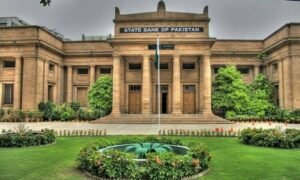 Pakistan’s Central Bank Maintains 12% Policy Rate, Halting Rate Cuts Amid Economic Recovery