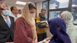 CM Maryam Nawaz Conducts Surprise Visit to Mayo Hospital, Suspends MS and CEO Over Negligence